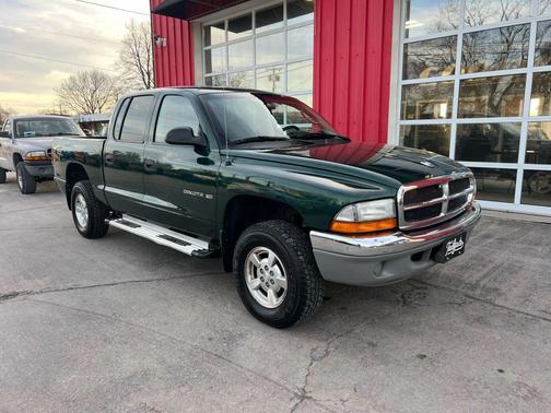 2001 Dodge Dakota Base