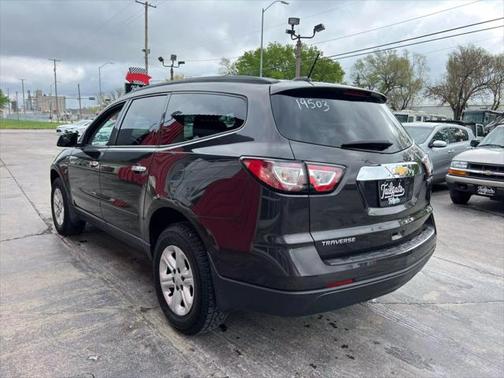 2017 Chevrolet Traverse LS