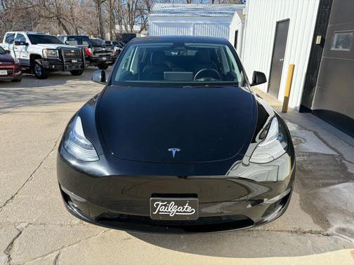 2021 Tesla Model Y Long Range Sport Utility 4D