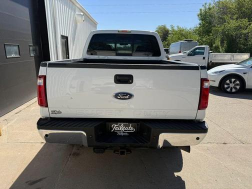 White 2008 Ford F-350 FX4 Pickup 4D 6 3/4 ft