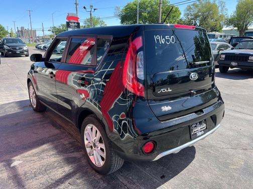 2017 Kia Soul +