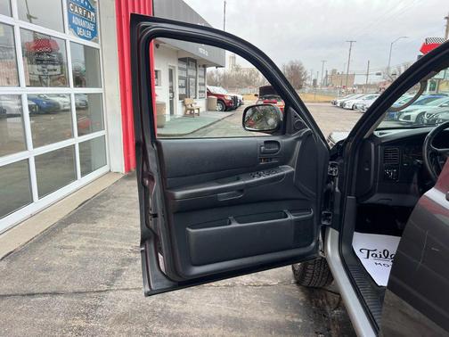 2004 Dodge Dakota SLT Quad Cab