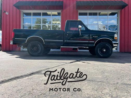 Green 1993 Ford F-250 Long Bed