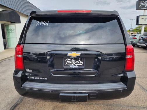 Black 2017 Chevrolet Suburban LT