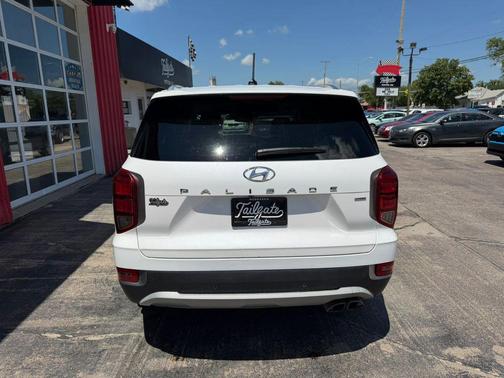 White 2022 Hyundai PALISADE SEL Sport Utility 4D