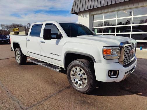 2015 GMC Sierra 2500 Denali
