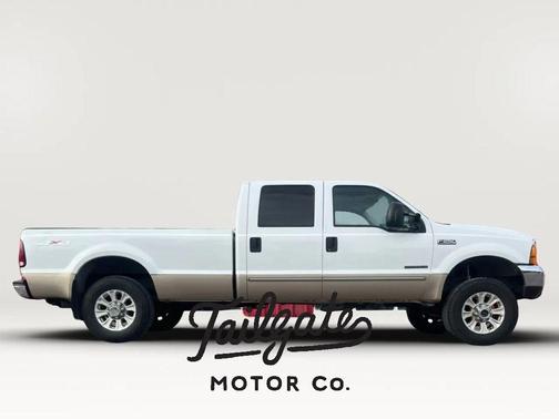 White 1999 Ford F-250 Long Bed