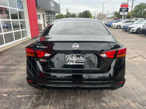 2021 Nissan Altima 2.5 S Sedan 4D