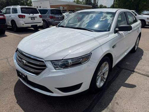 2019 Ford Taurus SE Sedan 4D