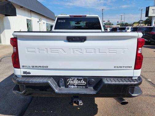 2023 Chevrolet Silverado 2500 Custom