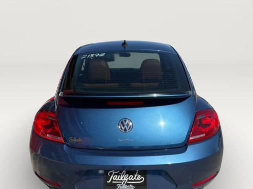 Blue 2016 Volkswagen Beetle 1.8T