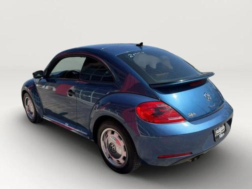 Blue 2016 Volkswagen Beetle 1.8T