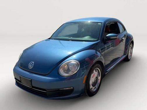Blue 2016 Volkswagen Beetle 1.8T