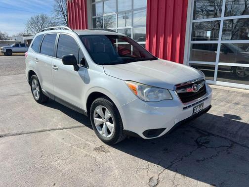 2015 Subaru Forester 2.5i