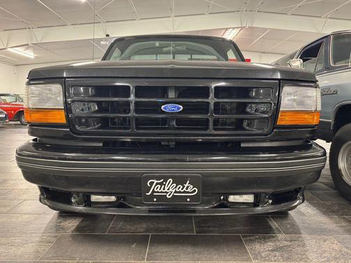 1993 Ford F-150 Lightning Short Bed