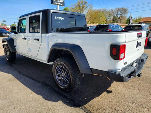 White 2025 Jeep Gladiator Sport S