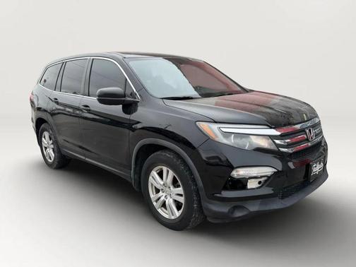 Black 2016 Honda Pilot LX