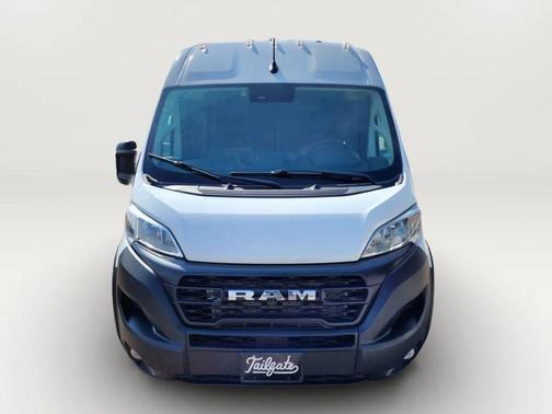 White 2025 RAM ProMaster 2500 Tradesman