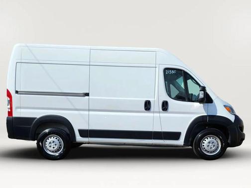 White 2025 RAM ProMaster 2500 Tradesman
