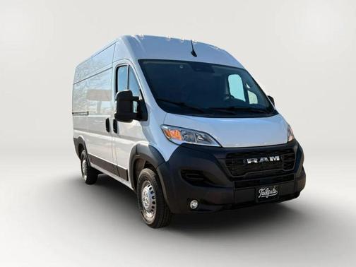 White 2025 RAM ProMaster 2500 Tradesman