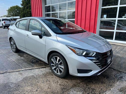 2023 Nissan Versa 1.6 SV