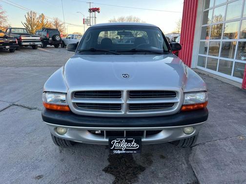 2001 Dodge Dakota Base