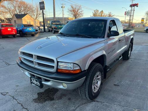 2001 Dodge Dakota Base