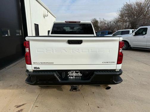 2024 Chevrolet Silverado 2500 Custom