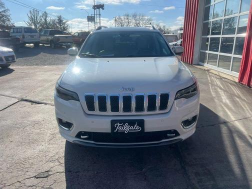 2019 Jeep Cherokee Overland