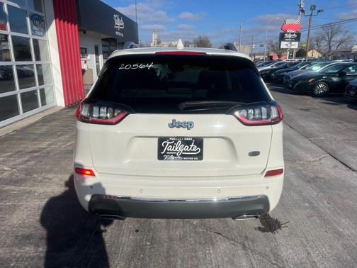 2019 Jeep Cherokee Overland