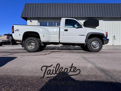 White 2001 GMC Sierra 3500 SL