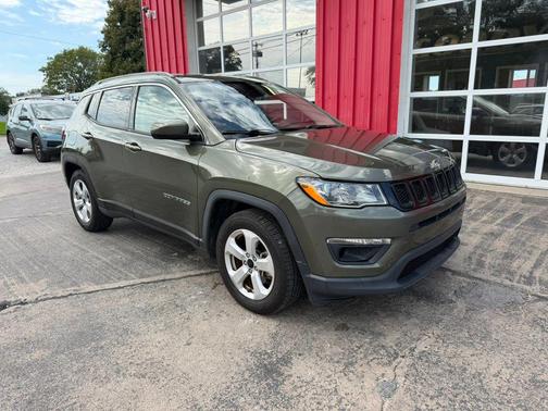 Olive Green Pearlcoat 2019 Jeep Compass Latitude