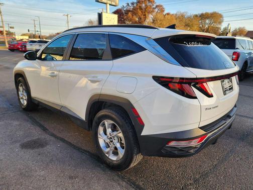 2024 Hyundai TUCSON SEL Sport Utility 4D