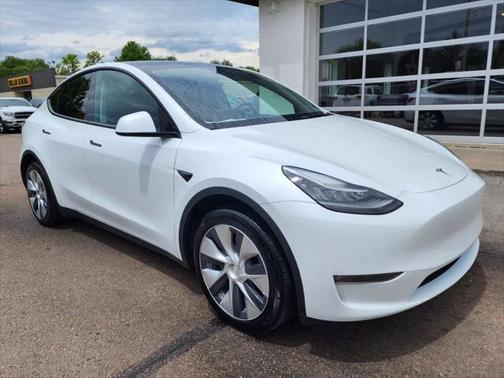 2022 Tesla Model Y Long Range Sport Utility 4D