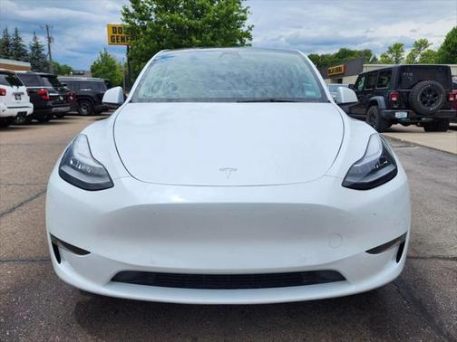2022 Tesla Model Y Long Range Sport Utility 4D