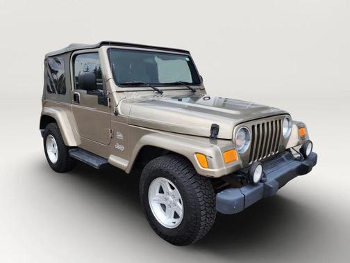 Tan 2004 Jeep Wrangler Sport