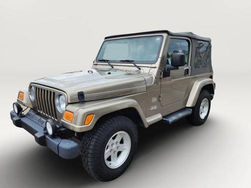 Tan 2004 Jeep Wrangler Sport