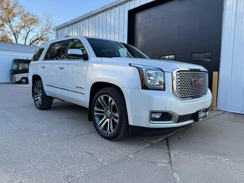 2017 GMC Yukon Denali