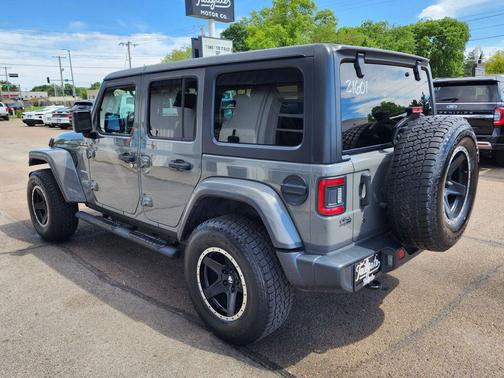 Gray 2019 Jeep Wrangler Unlimited Sahara