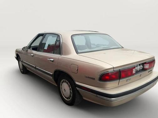 Gold 1992 Buick LeSabre Limited Sedan 4D