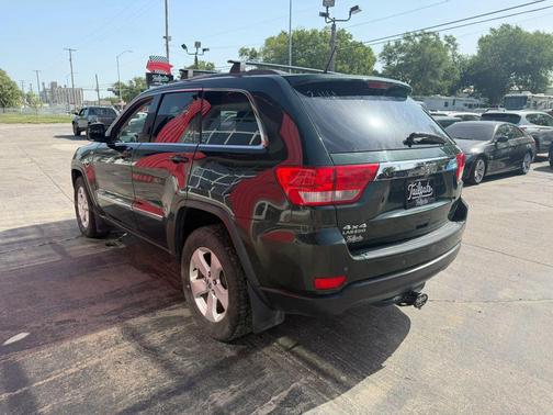 Green 2011 Jeep Grand Cherokee Laredo