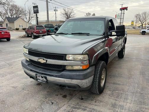 2002 Chevrolet Silverado 2500 LS H/D Extended Cab