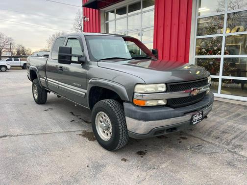 2002 Chevrolet Silverado 2500 LS H/D Extended Cab