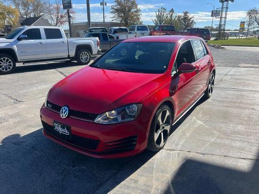 2017 Volkswagen Golf GTI 2.0T SE 4-Door
