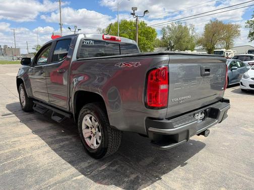 Gray 2021 Chevrolet Colorado LT