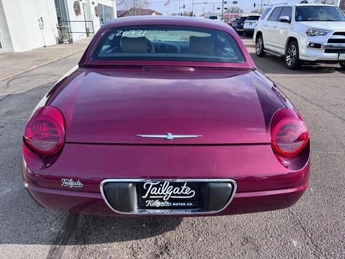 2004 Ford Thunderbird Base