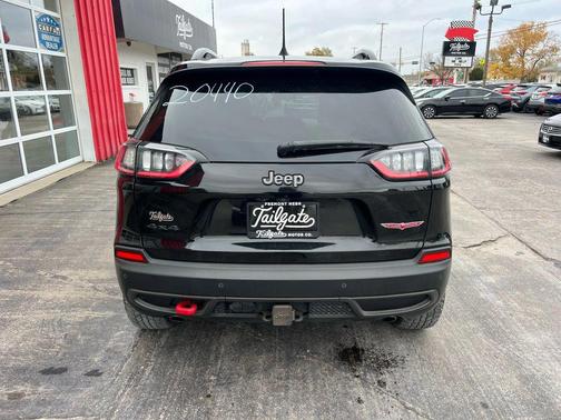 2022 Jeep Cherokee Trailhawk