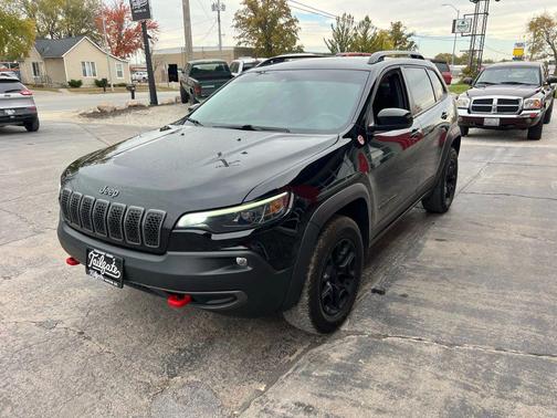 2022 Jeep Cherokee Trailhawk