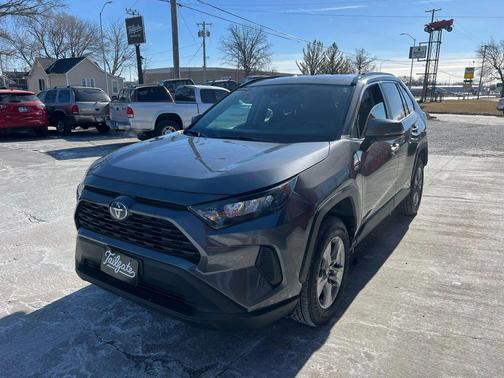 2022 Toyota RAV4 Hybrid LE