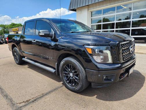 Black 2018 Nissan Titan SV